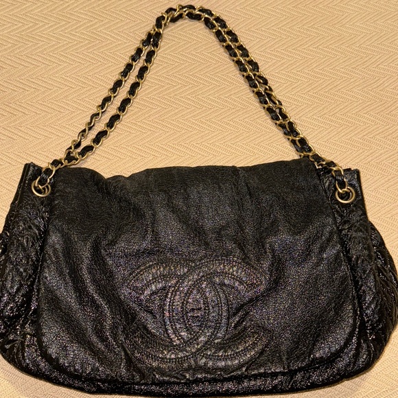 CHANEL Rock and Chain - Picture 1 of 12